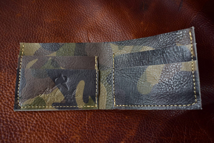 Simple Bifold Wallet - Green Camouflage