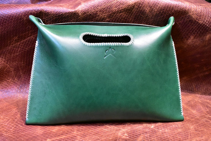 Emerald Hand-In Clutch