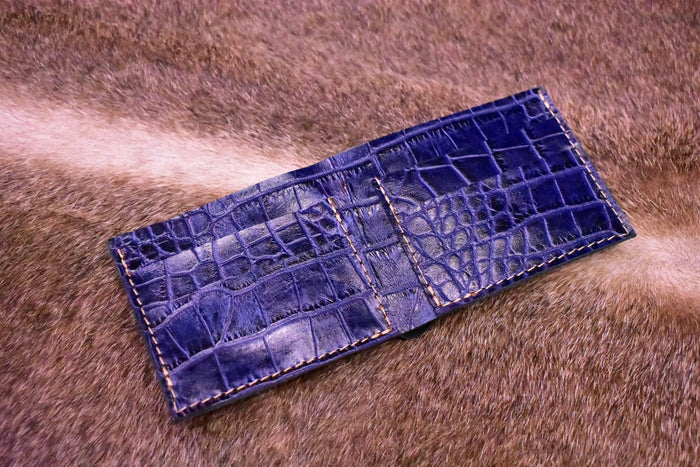 Simple Bifold Wallet - Crocodile Blue