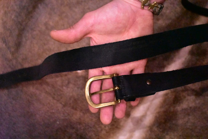 Elegant Black Leather Belt Made-To-Measure