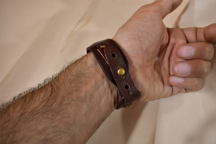 Weaved Interlocking Bracelet - Dark Brown